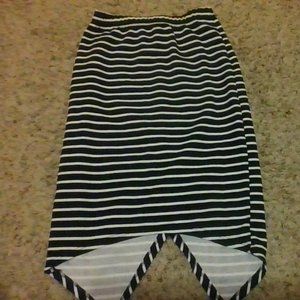 long black striped skurt